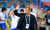 Keisuke Honda gây sốc, hứa sẽ từ chức nếu không giúp Campuchia soán ngôi Việt Nam