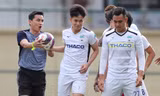 Thầy trò HLV Kiatisuk khó vô địch V-League 
