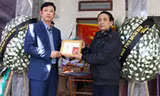 Trao bằng tốt nghiệp danh dự cho sinh viên quên mình cứu 3 mẹ con