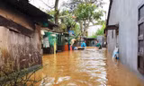 Đường Lê Văn Tám bị ngập lụt nghiêm trọng