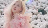 Rosé (BLACKPINK) lộ ảnh cơ bắp gây choáng, thiết lập thêm kỷ lục pre-order đáng ngưỡng mộ