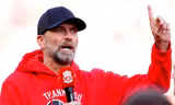 HLV Jurgen Klopp nghẹn ngào phát biểu trong ngày chia tay Liverpool.