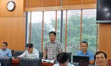 Lãnh đạo Vụ công chức – viên chức trao đổi với PV
