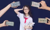 Hành trình trưởng thành của nữ sinh Chuyên Anh trước ngưỡng cửa kỳ thi tốt nghiệp THPT