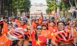 2.000 người dân TPHCM đạp xe diễu hành mừng đại lễ 30/4