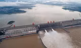 Một đập thuỷ điện trên sông Brahmaputra. (Ảnh: Indiandefencereview)