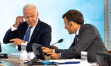 Tổng thống Mỹ Joe Biden và Tổng thống Pháp Emmanuel Macron trong cuộc họp thượng đỉnh của G7 tại Anh hồi tháng 6. (Ảnh: Reuters)