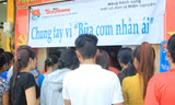 Hơn 600 phần cơm thiện nguyện đến với người nghèo