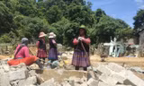 Người dân bản Tà Dê sinh hoạt trở lại.
