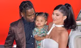 Rộ lên nghi vấn Kylie Jenner đang mang thai lần 2, xóa bỏ tin đồn rạn nứt với bạn trai