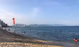 Trục vớt sà lan bị chìm ở biển Nha Trang trong khoảng 20 ngày 