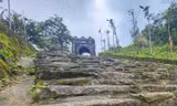 Mục sở thị 'cổng trời’ trăm năm trên đỉnh Đèo Ngang