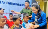 Lan tỏa yêu thương, thắp sáng vùng cao