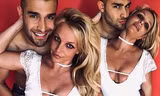 Britney Spears mừng sinh nhật bồ trẻ bằng loạt ảnh nóng bỏng