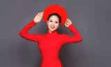 Hoa hậu Mai Phương vẫn giữ số đo chuẩn sau 15 năm đăng quang