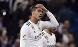 Raphael Varane đã tính tới chuyện rời Real Madrid để sang Anh.