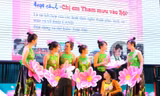 Những 'bông hồng thép' công an Đắk Lắk trổ tài nghệ thuật