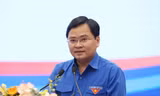 Bí thư thứ nhất Trung ương Đoàn chúc mừng tuổi trẻ Quân đội