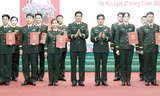 16 học viên quân y được phong quân hàm thượng úy tại lễ tốt nghiệp