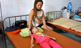 Hành động đầy tính nhân văn của vợ chồng chị Nhàn được ghi nhận và khen thưởng 