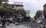Nhiều người chuyển tiền ủng hộ tài xế xe tải có cú đánh lái "thần sầu" cứu mạng 2 nữ sinh (ảnh CTV)