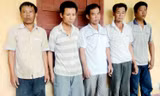 Các đối tượng tại cơ quan công an.