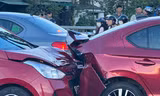 Ô tô gây tai nạn liên hoàn, 3 người phụ nữ đi xe đạp bị thương nặng