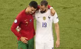 Là đối thủ trong trận đấu, nhưng Cristiano Ronaldo và Karim Benzema hành động “đẳng cấp”