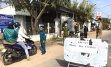 Lực lượng chức năng chốt chặn ở xã Ia Sao, thị xã Ayun Pa (sát huyện Krông Pa)