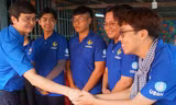 Bí thư Trung ương Đoàn thăm sinh viên tình nguyện