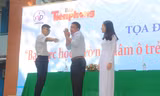 Võ sư chỉ tuyệt chiêu giúp nữ sinh hạ gục kẻ sàm sỡ trong tích tắc