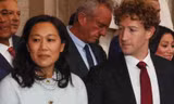 Vợ Mark Zuckerberg bị chê mặc xấu nhất ở lễ nhậm chức 