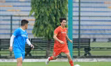 Tiền vệ Nguyễn Tuấn Anh trở lại sẽ giúp HLV Park Hang-seo giảm cơn đau đầu ở tuyển giữa đội tuyển Việt Nam. (ảnh Anh Đoàn)