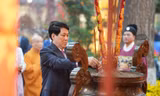 Chủ tịch nước Lương Cường dâng hương tại Hoàng thành Thăng Long