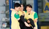 Khán giả đỏ mặt với 'bàn tay hư hỏng' của Jun Phạm khi chơi gameshow với Lan Ngọc