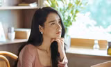 Netizen cạn lời khi biết vì sao Nhã Phương không chia sẻ thông tin phim "1990" hoãn chiếu
