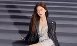 Khó hiểu như Triệu Lộ Tư: Style đời thường rất ổn nhưng lên thảm đỏ thì "hạn hán lời"