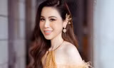 Bí mật nào giúp Hoa hậu áo dài Hoàng Dung liên tục làm 'vedette' tại các show thời trang lớn?
