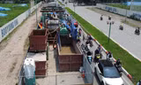 Công trường ‘đắp chiếu’ nhiều năm thi công trở lại, đường Hà Nội ùn ứ