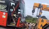 Tai nạn liên hoàn, lơ xe khách thoát chết nhờ ra sau kiểm vé