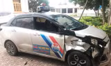 Bị vây bắt, đối tượng buôn bán ma túy đâm xe vào công an hòng tẩu thoát