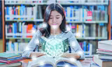 Gen Z sử dụng công nghệ AI trong học tập thế nào cho hiệu quả và "hợp lệ"?