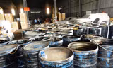 Tạm giữ xe tải chở 15 tấn nhựa đường không rõ nguồn gốc xuất xứ