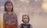 Mai Phương Thuý khoe ảnh ngày bé bên em gái, chiều cao vượt trội gây chú ý 