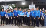 Chiến sĩ áo xanh để lại ấn tượng đẹp với người dân