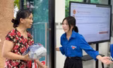 Sinh viên Học viện Thanh thiếu niên Việt Nam hỗ trợ hành chính công tại nhiều phường của Hà Nội