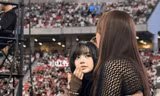 Lisa tại concert Taylor Swift: Đổi vòng tay, ngọt ngào đến mức khiến fan bật khóc