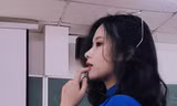 Tân sinh viên được gắn mác “cô giáo” chỉ sau một đêm