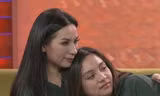 Ca sĩ Phi Nhung và con gái Wendy. 