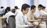 Sinh viên Trường ÐH Bách khoa Hà Nội (ảnh chụp trước ngày 27/4). Ảnh: Phạm Huyền